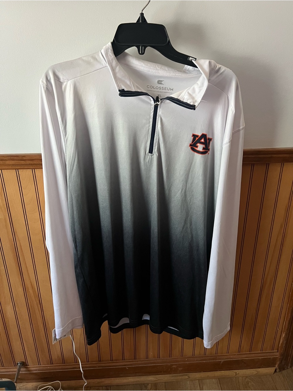 Colosseum Auburn Ombre Long Sleeve Quarter-Zip Shirt - White/Navy
